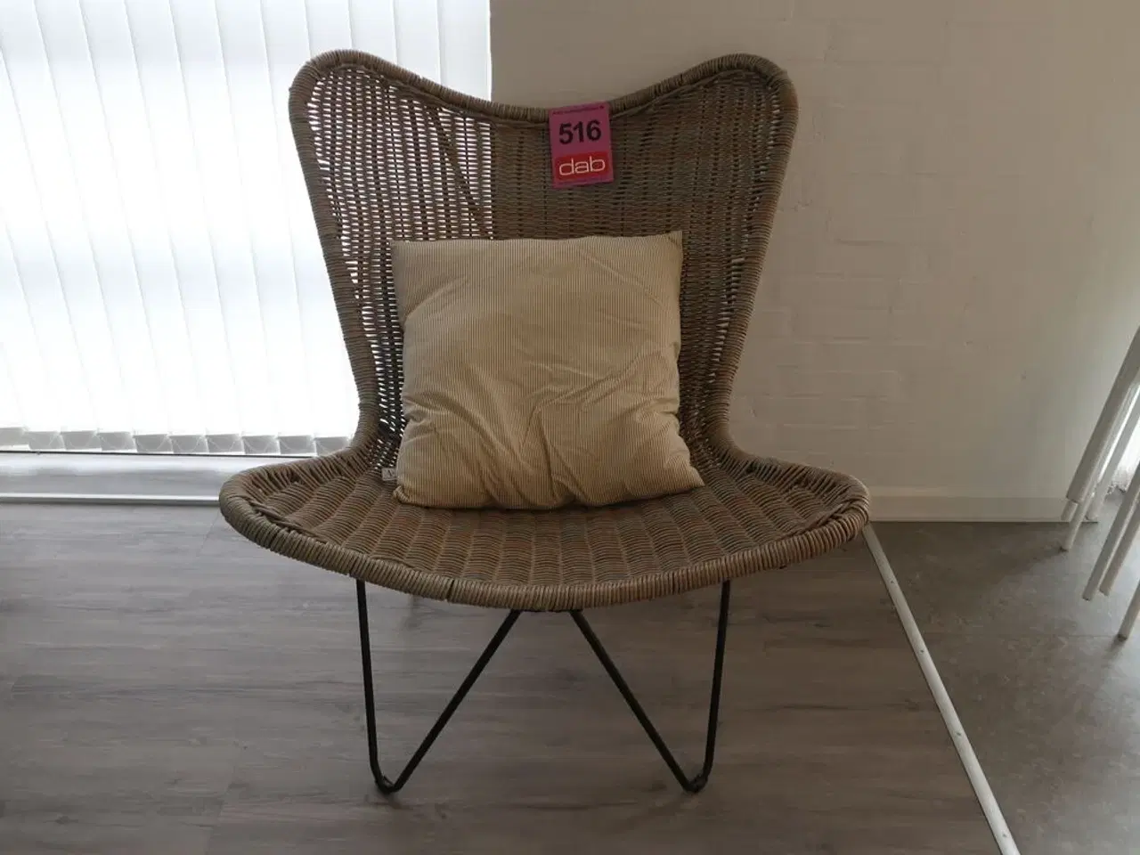 Billede 3 - Lænestol i flet med pude
