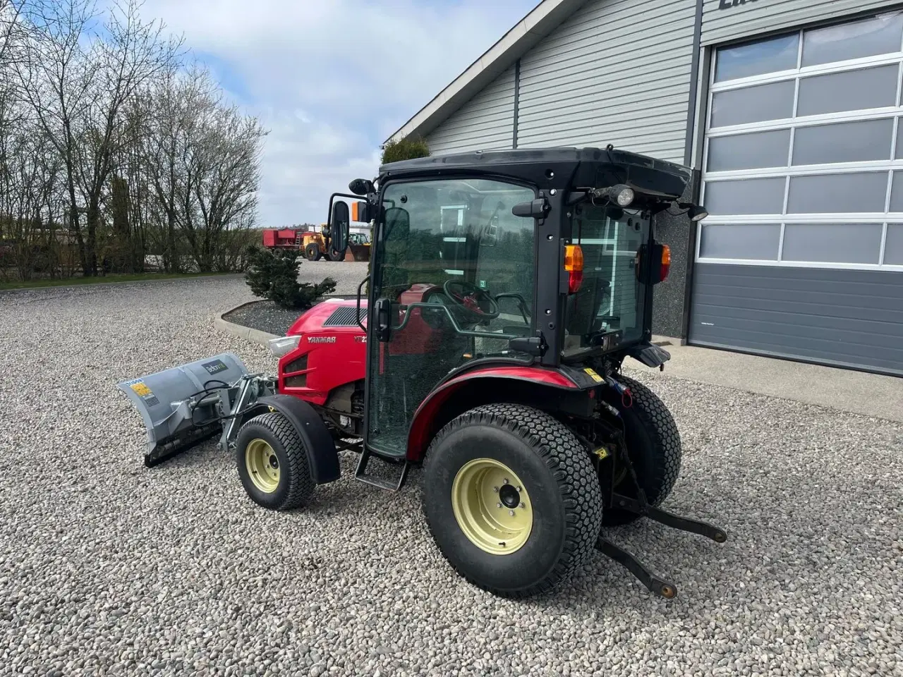 Billede 3 - Yanmar YT 235H 4WD Snow Edition med sneplov og spreder