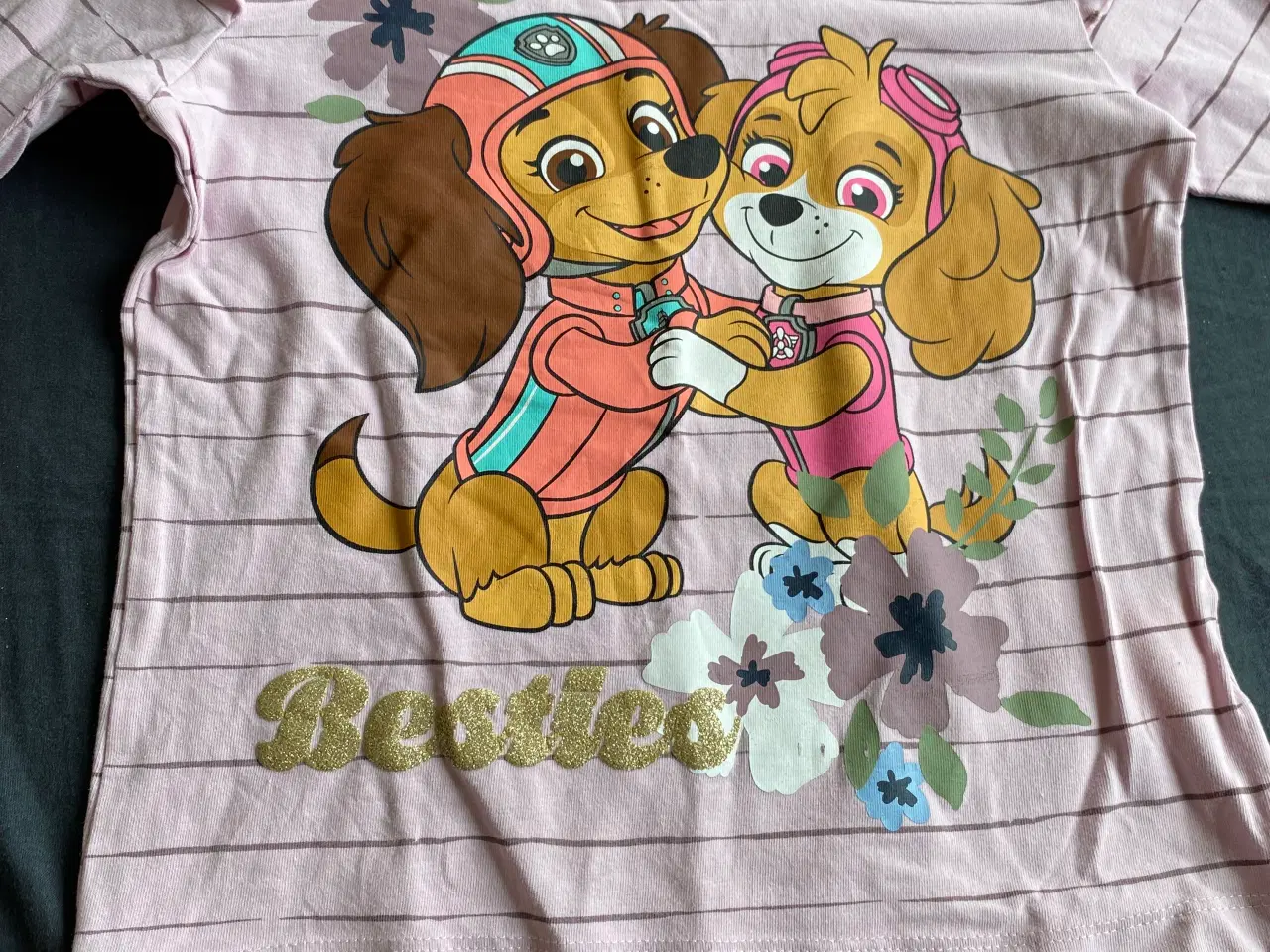 Billede 2 - Bluse med Paw Patrol 