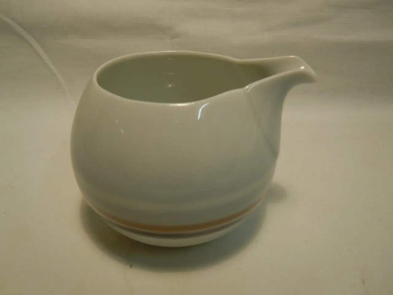 Billede 3 - OPHØR 1/2 pris på rest stel B&G Sahara. Pris fra 