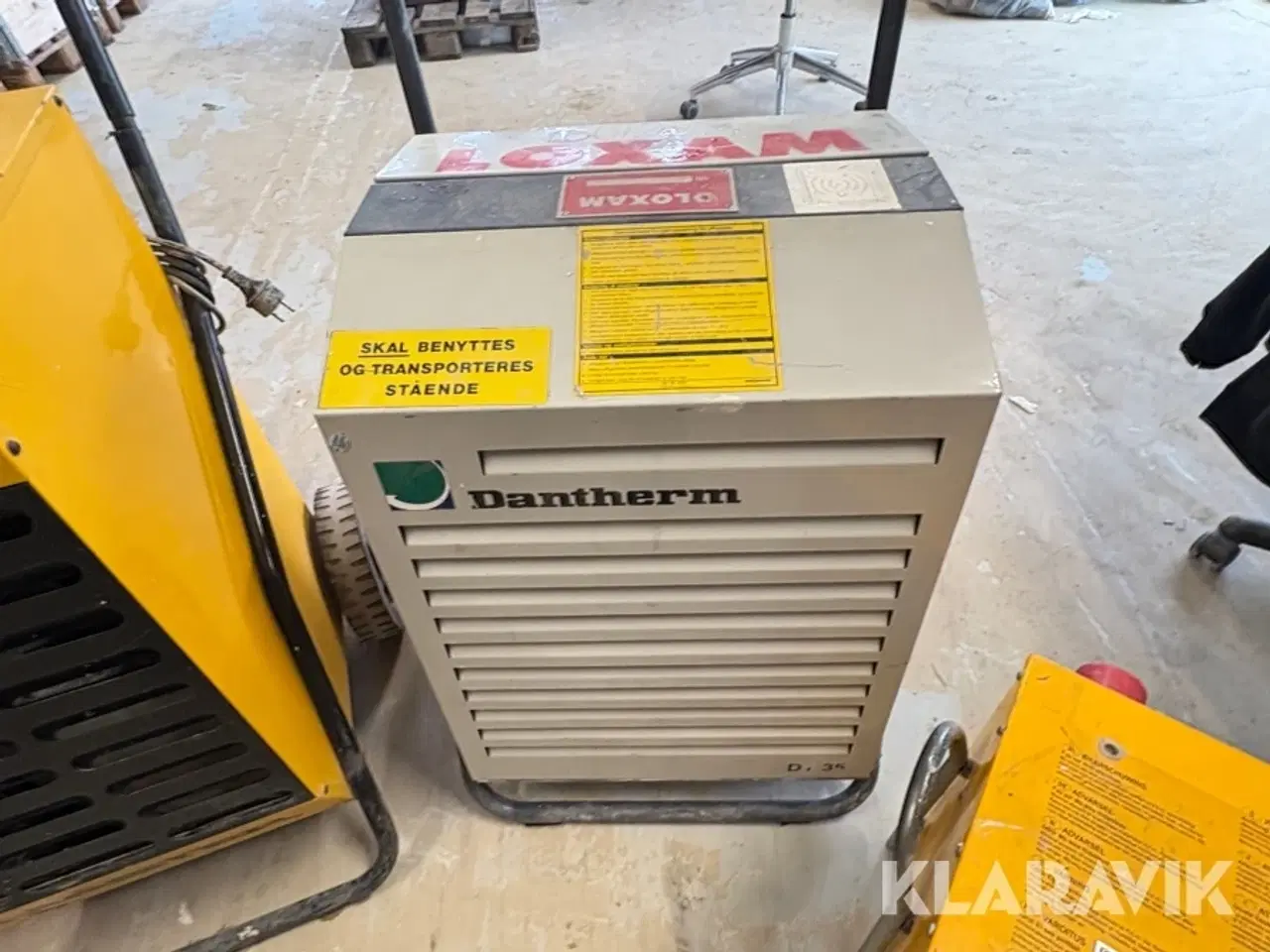 Billede 5 - Affugtere og varmeblæsere 5 styk