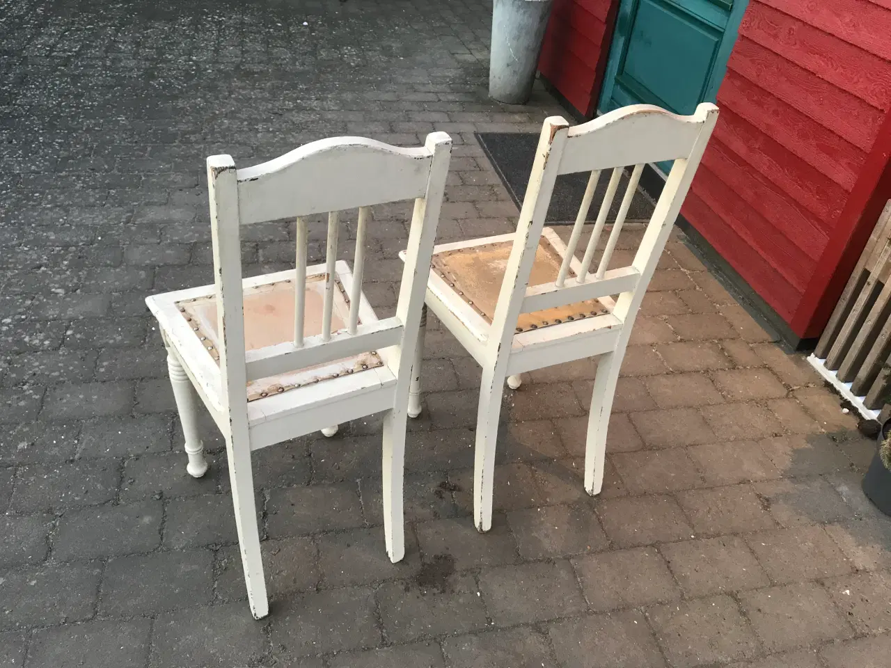 Billede 1 - Gamle køkkenstole som nemt kan fornyes med betræk