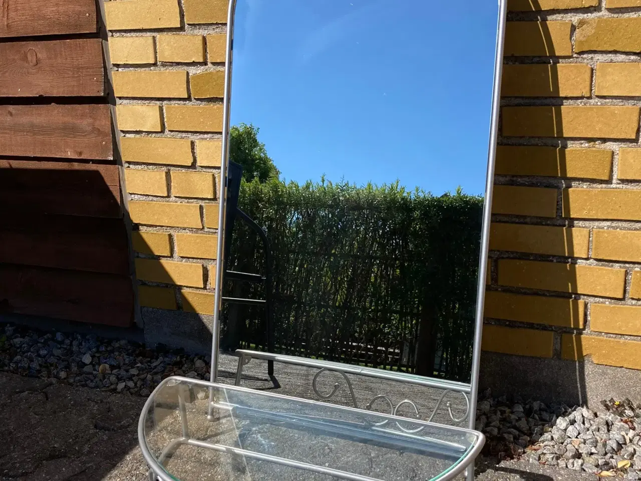 Billede 1 - Spejl og hylde 