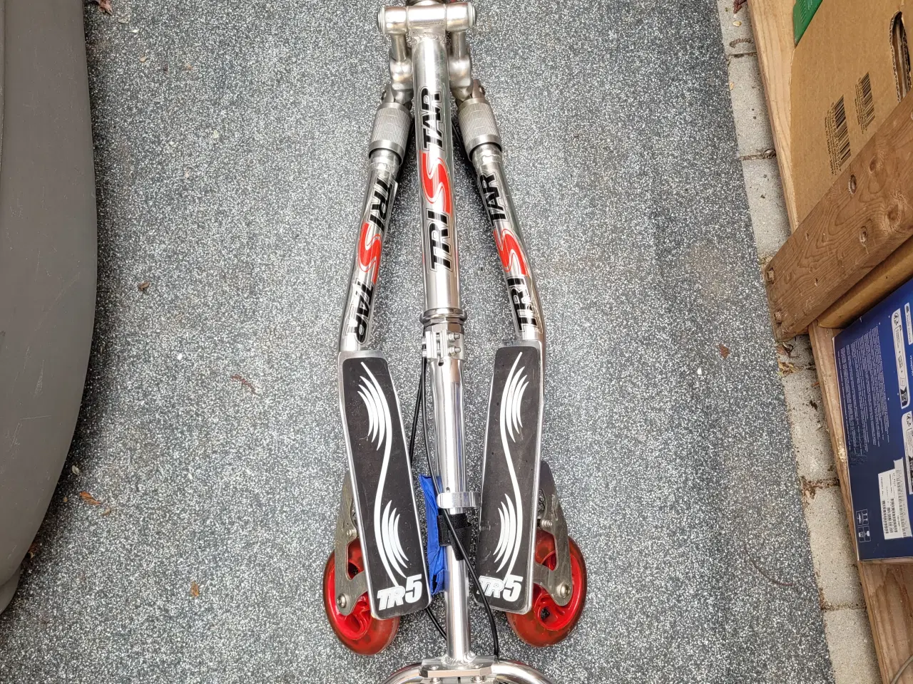 Billede 5 - Trikke TR5 (TriScan) 3 hjulet "Carving" løbehjul.