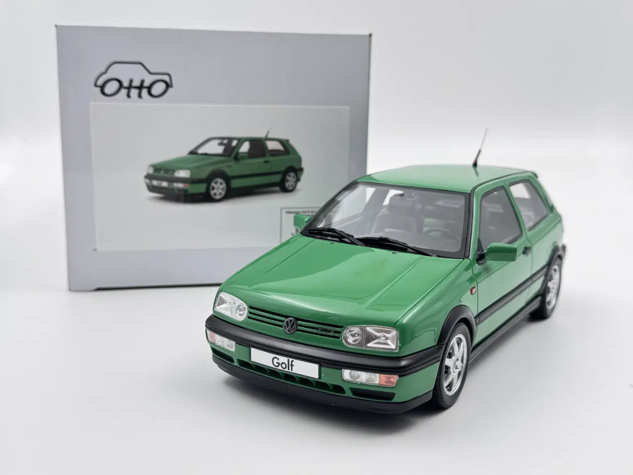 Billede 1 - 1995 VW Golf III Colour Concept GTI - 1:18