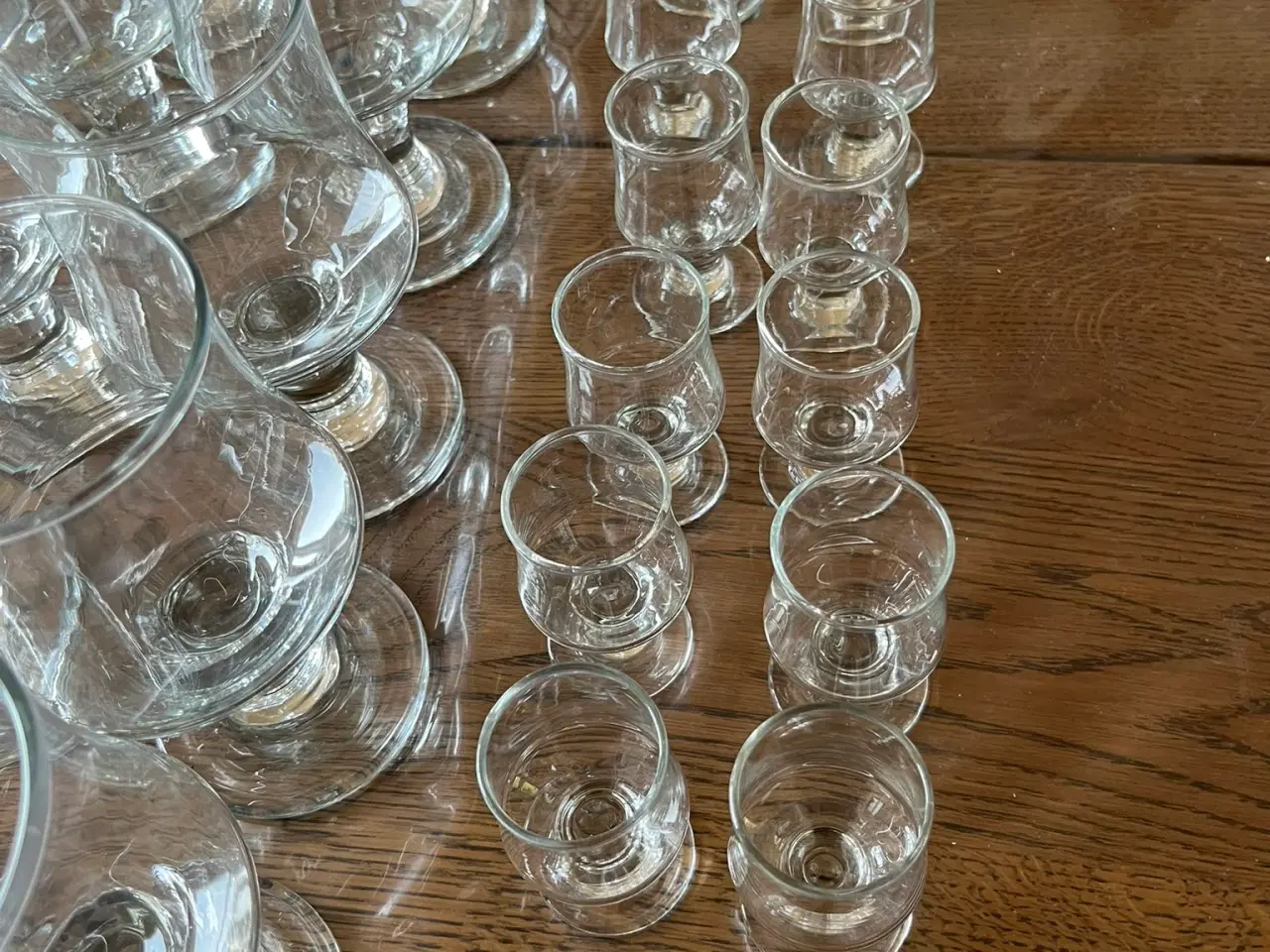 Billede 4 - Glas i 3 størrelser, 12 stk.  af hver