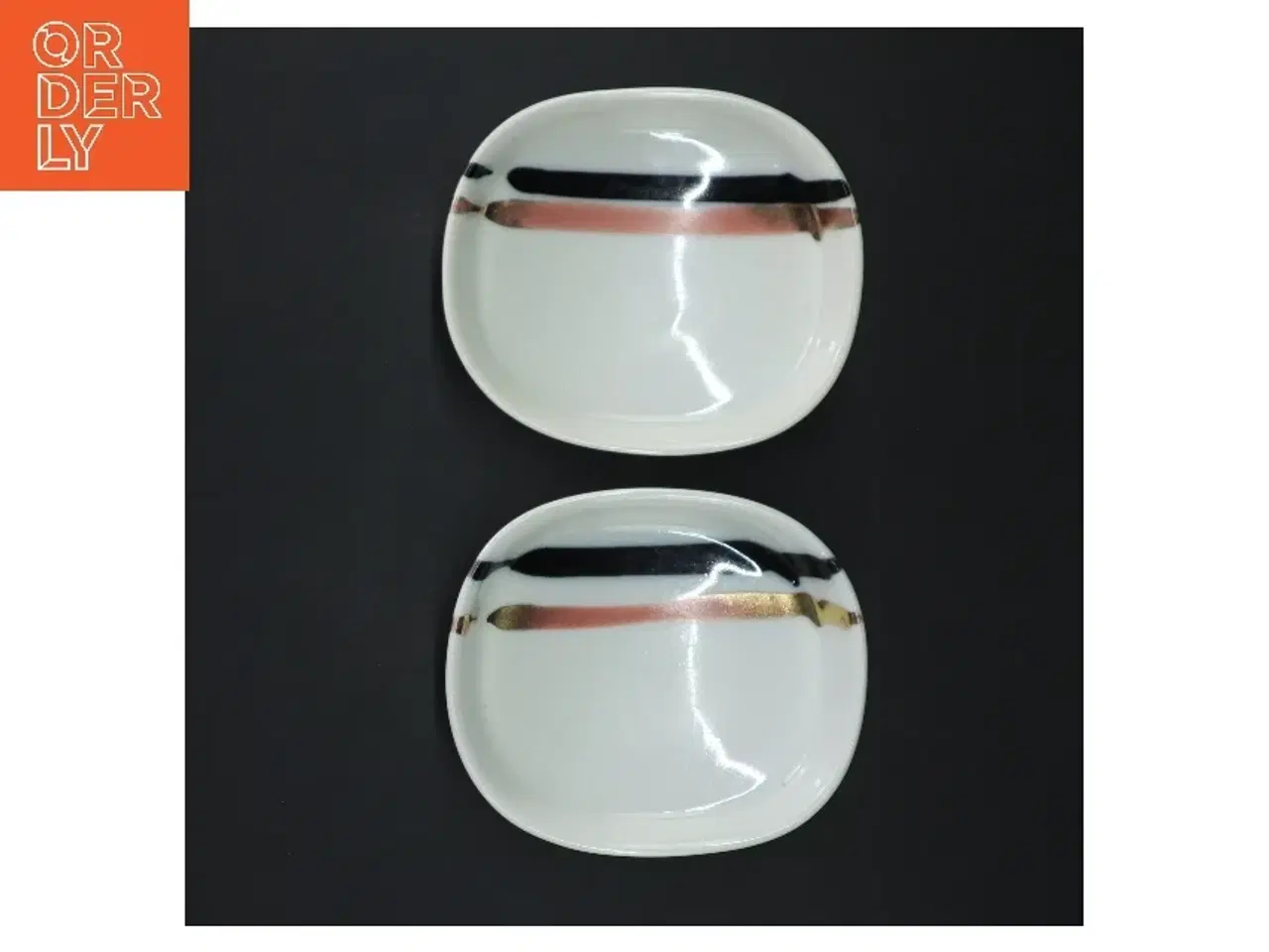 Billede 1 - Royal Copenhagen askebægre af Lin Utzo  (str. 2 styk, 12x11 cm)