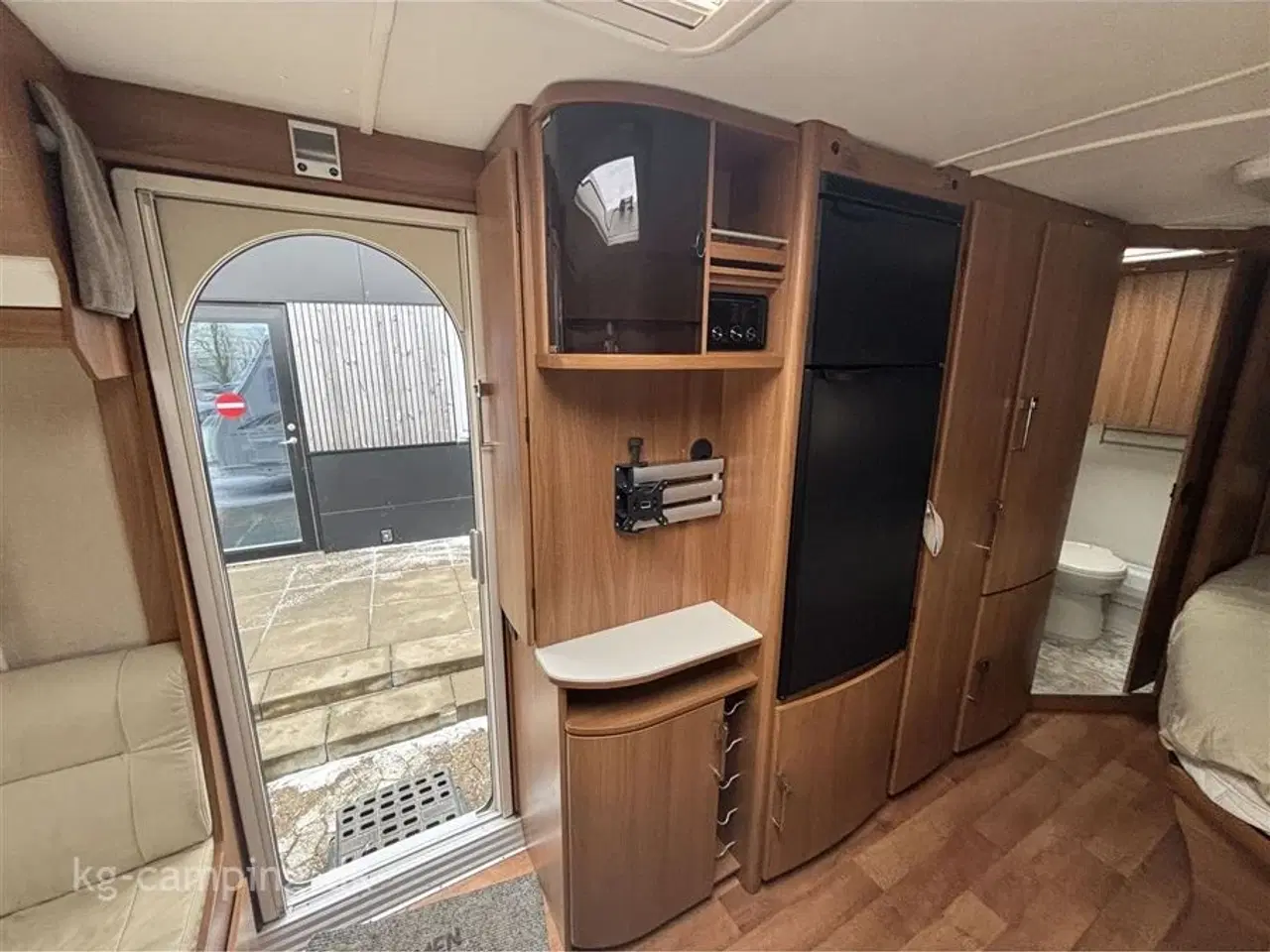 Billede 8 - 2014 - Kabe Royal IMPERIAL 560 XL KS   Kabe top model med Markise - Mover - Solcelle - Inverter - Fortelt mm.