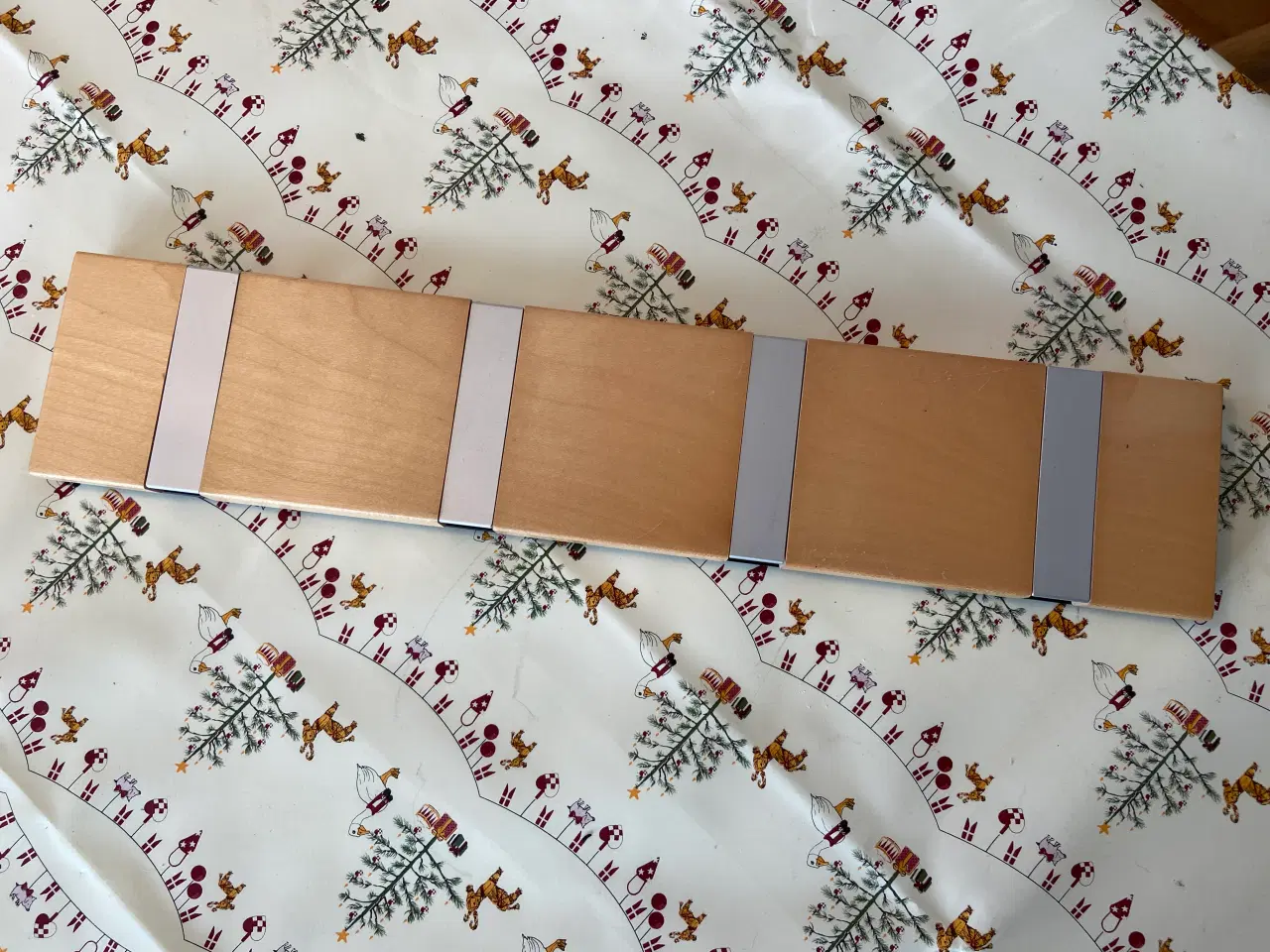 Billede 2 - Knagerække i træ