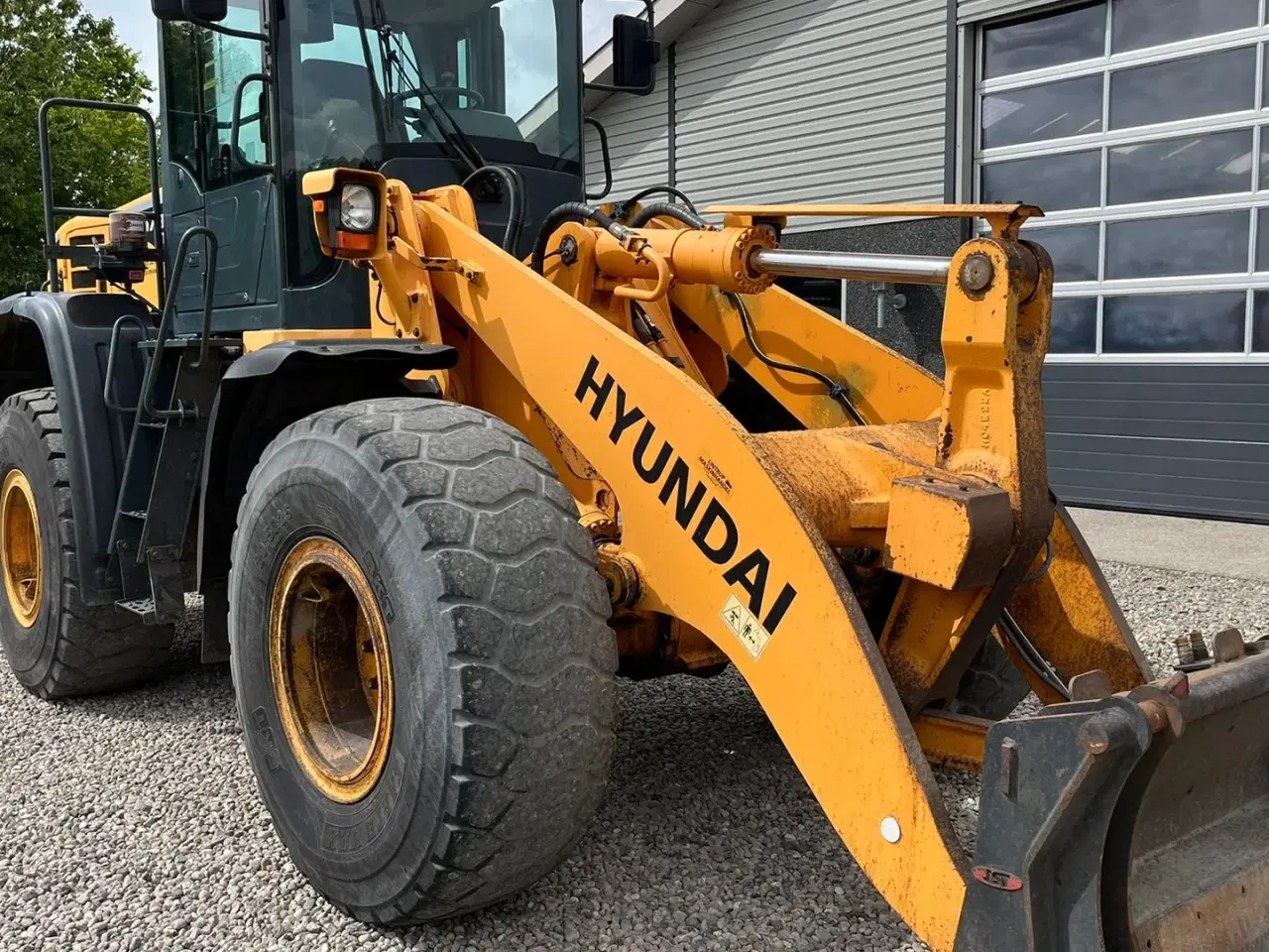 Billede 7 - Hyundai 757-9A XTD med lan-arm. En-ejeres maskine med Lock-UP.
