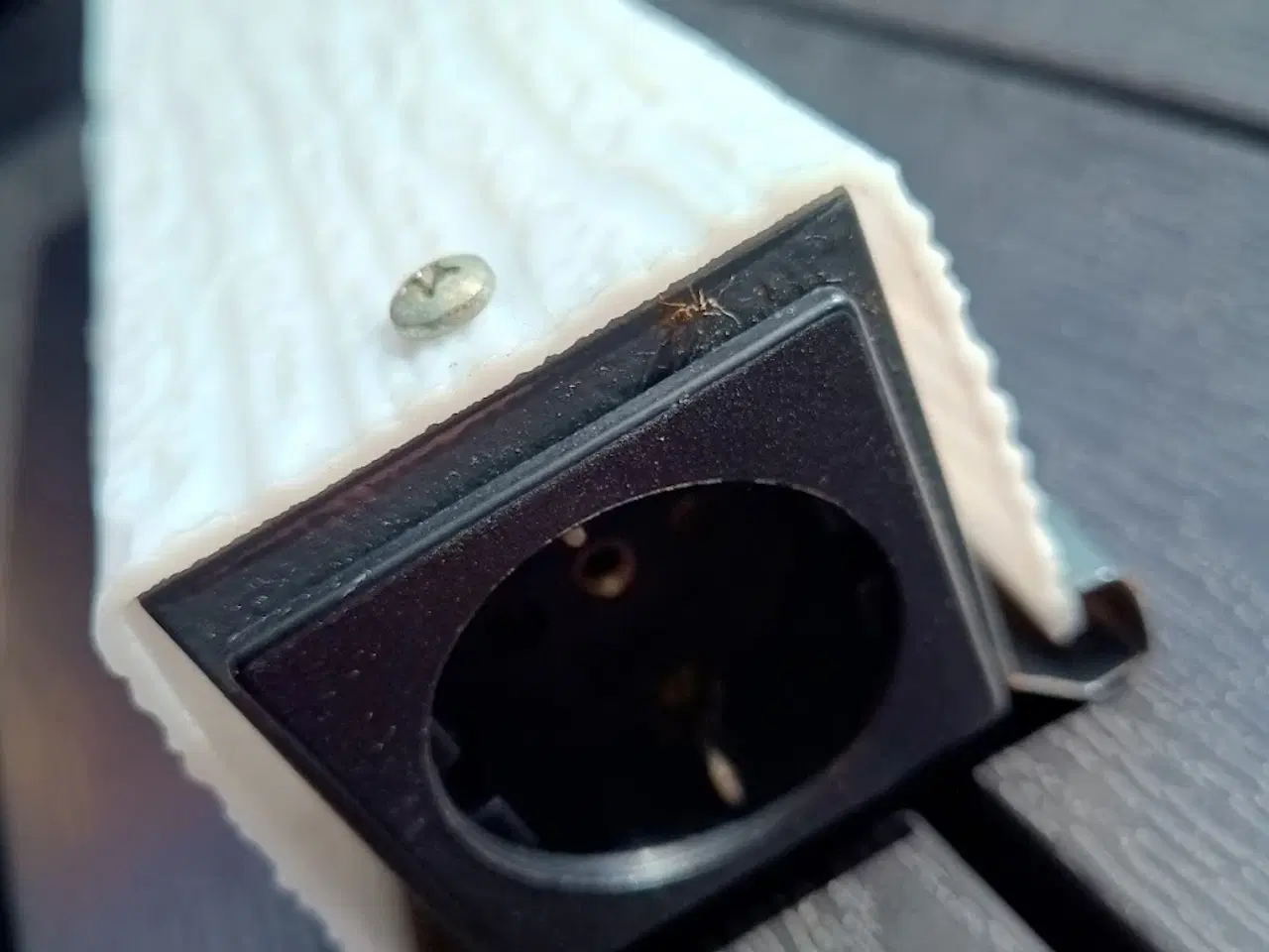 Billede 5 - Lampe til campingvogn 220 og 12 volt inkl. pære