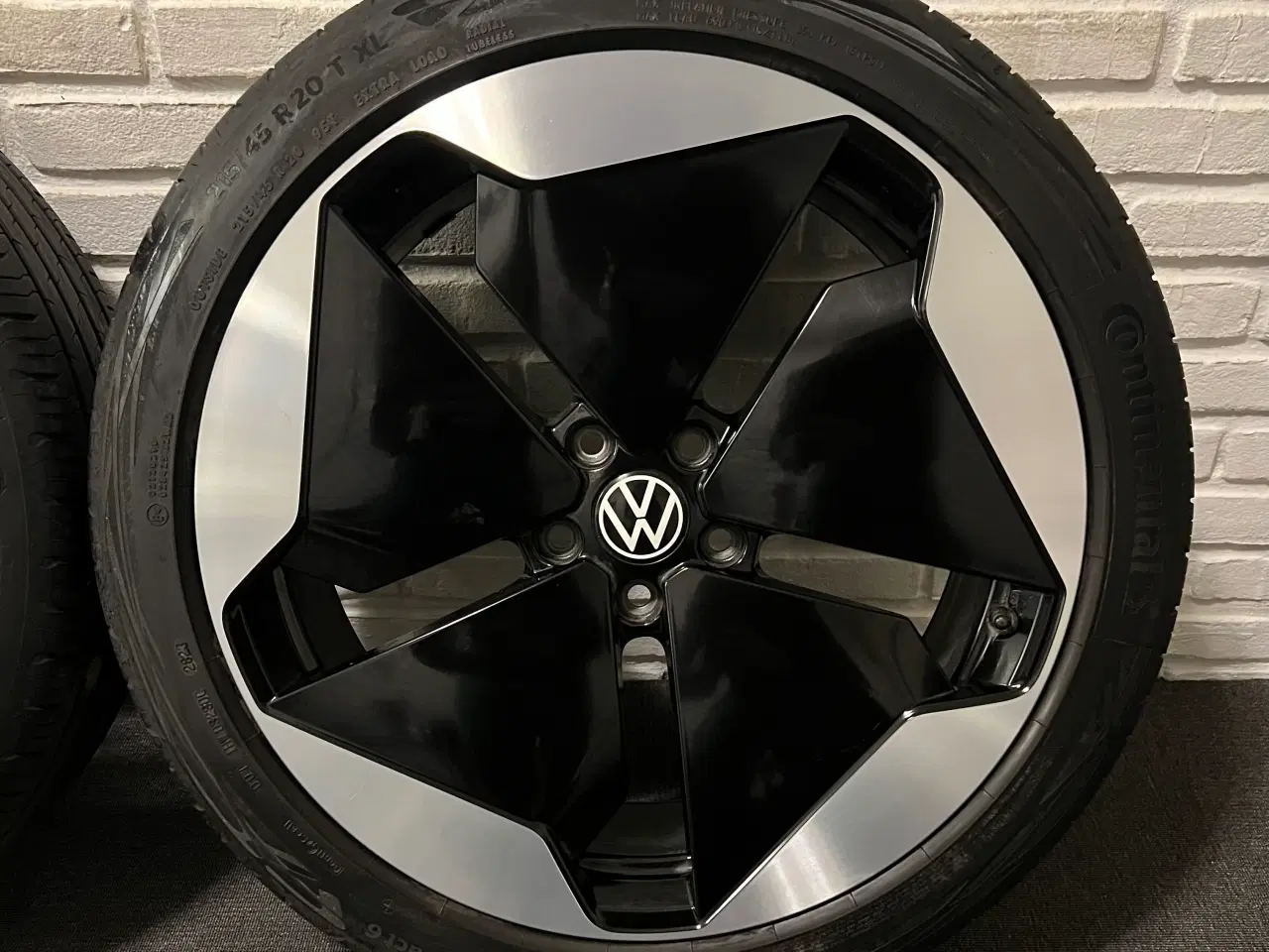 Billede 2 - Originale 20” ID3 fælge med dæk