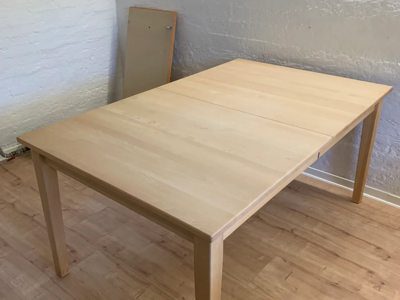 Billede 2 - Spisebord i massiv bøg