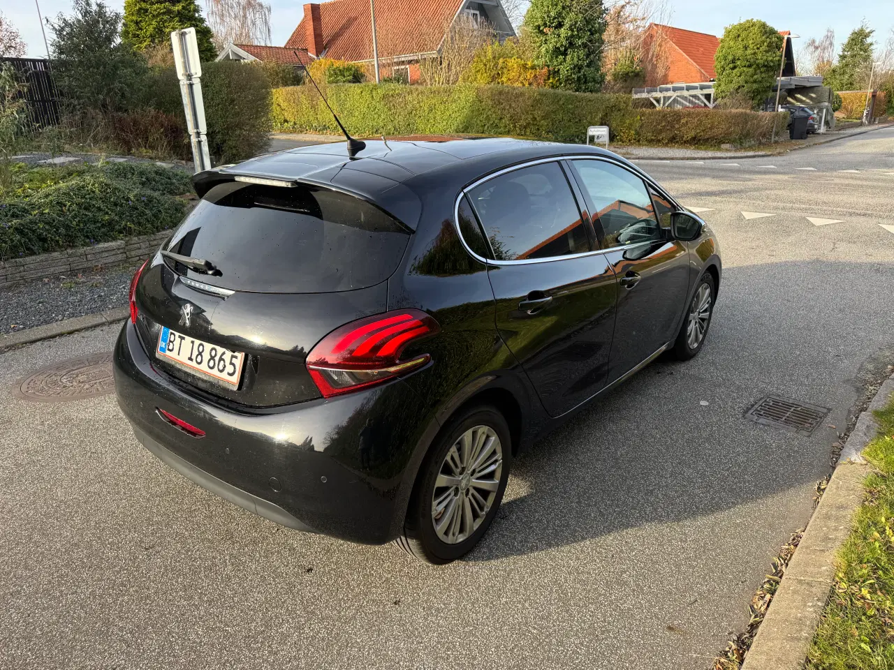 Billede 3 - Peugeot 208 Diesel med masser af udstyr