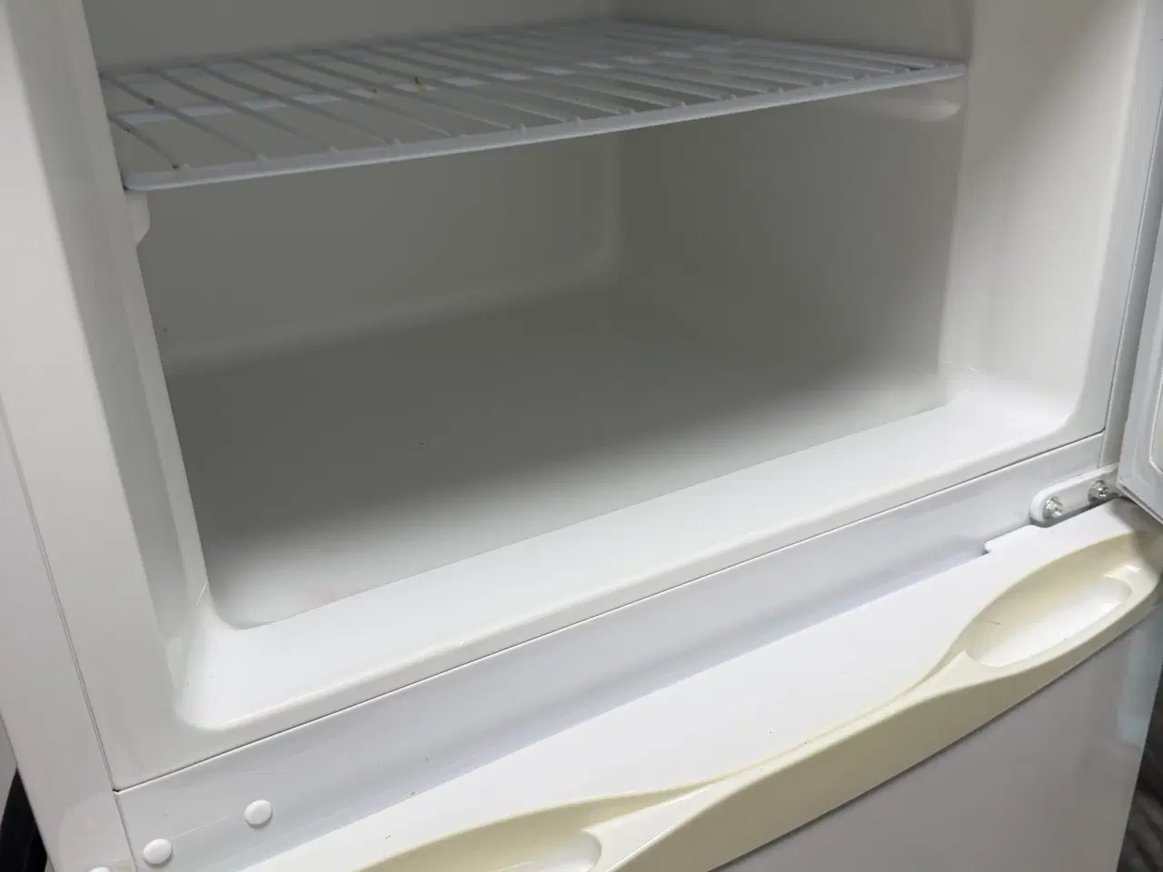 Billede 2 - Kølefryse skab fritstående 