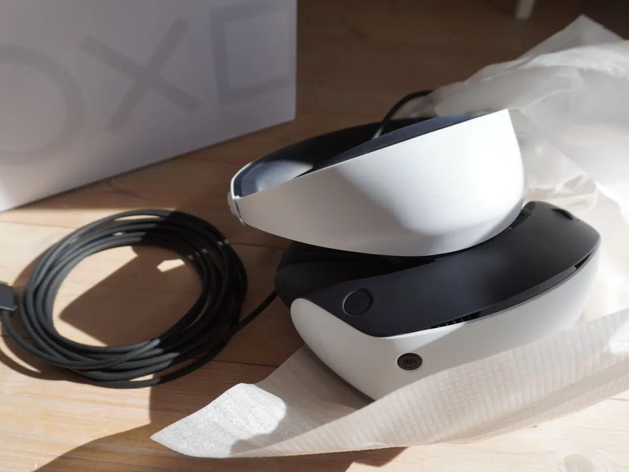 Billede 1 - PSVR 2 (VR headset) - brugt maks. 2 timer