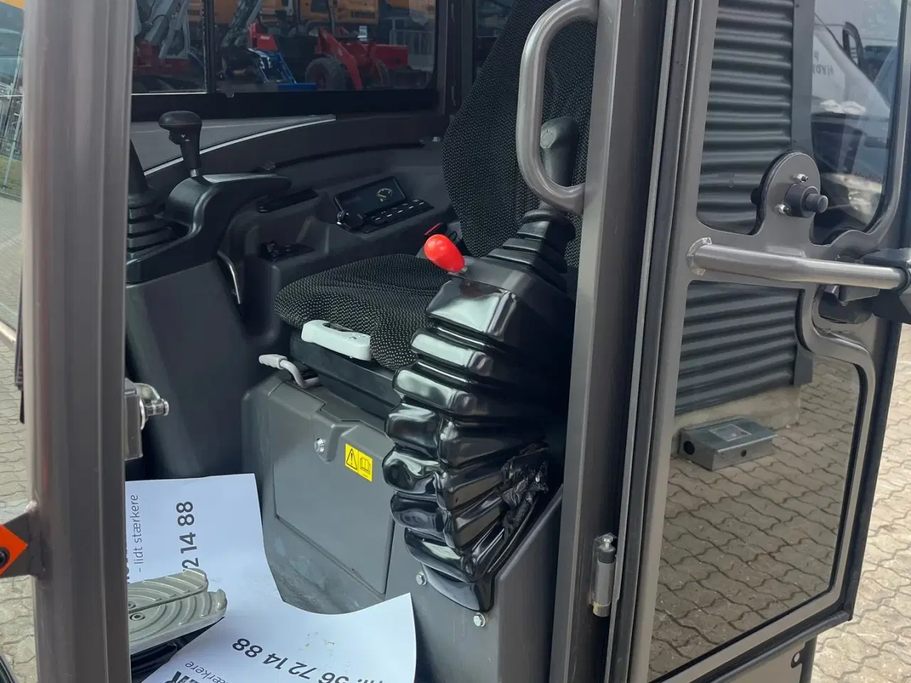 Billede 6 - Volvo EC20E Tiltman, centralsmørring og skovlpakke.