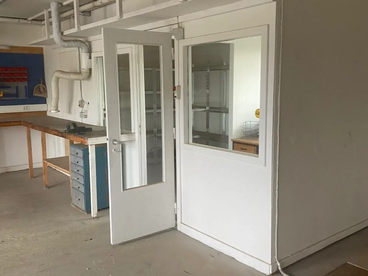 Billede 6 - Lager- værkstedslokale med elektrisk port