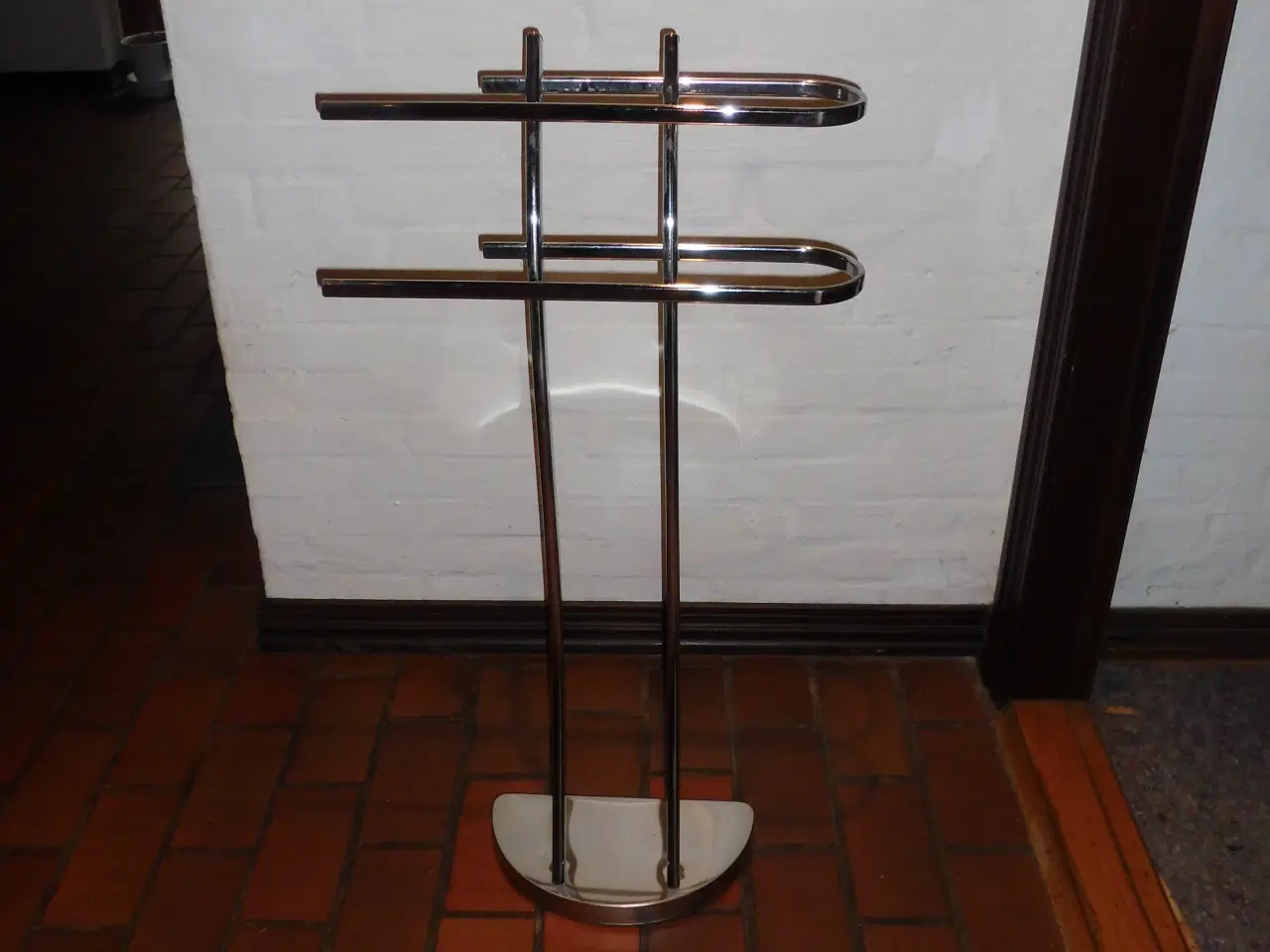 Billede 1 - Holder til håndklæder