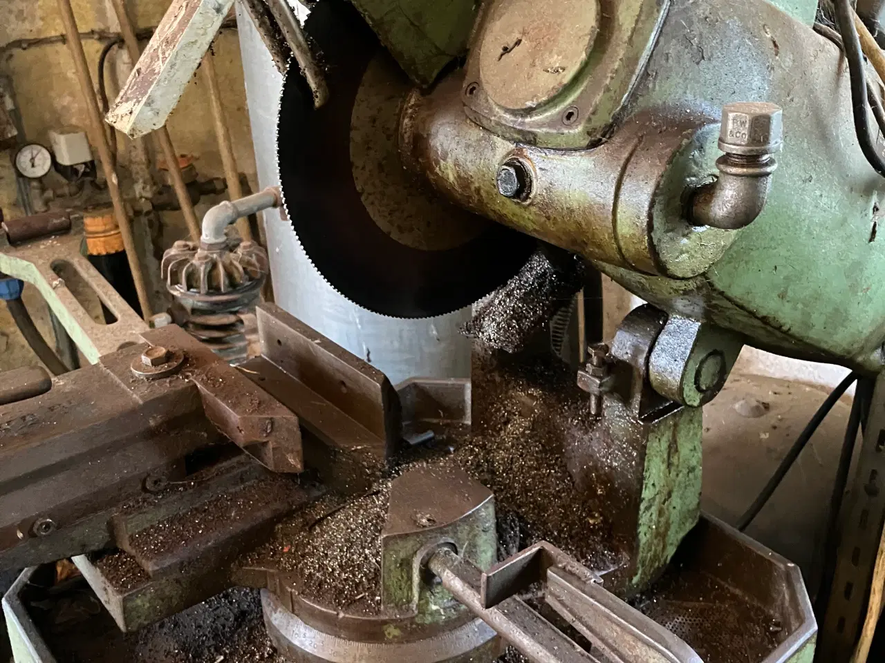 Billede 2 - Metal sav virker som ny motor er renoveret ny klin