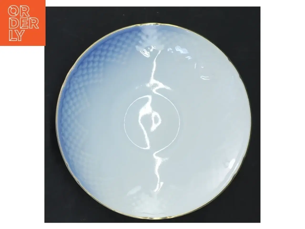 Billede 3 - Mågestel Porcelæn tallerkener med guldkant (str. Ø 13,5 cm) fra B&G