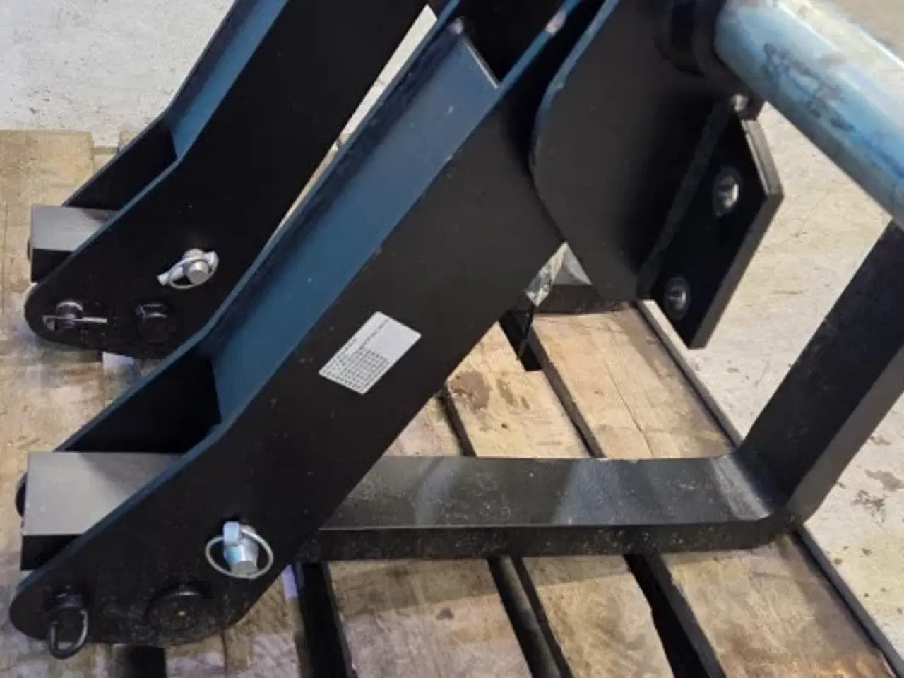 Billede 8 - New Holland B115C Pallegafler Kit 87310367