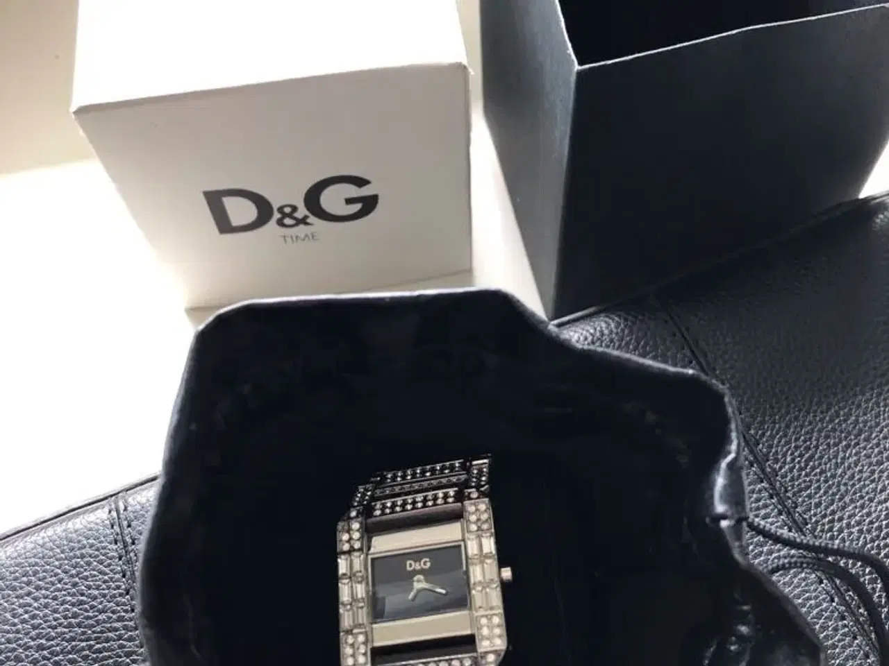 Billede 1 - D&G smykke ur.