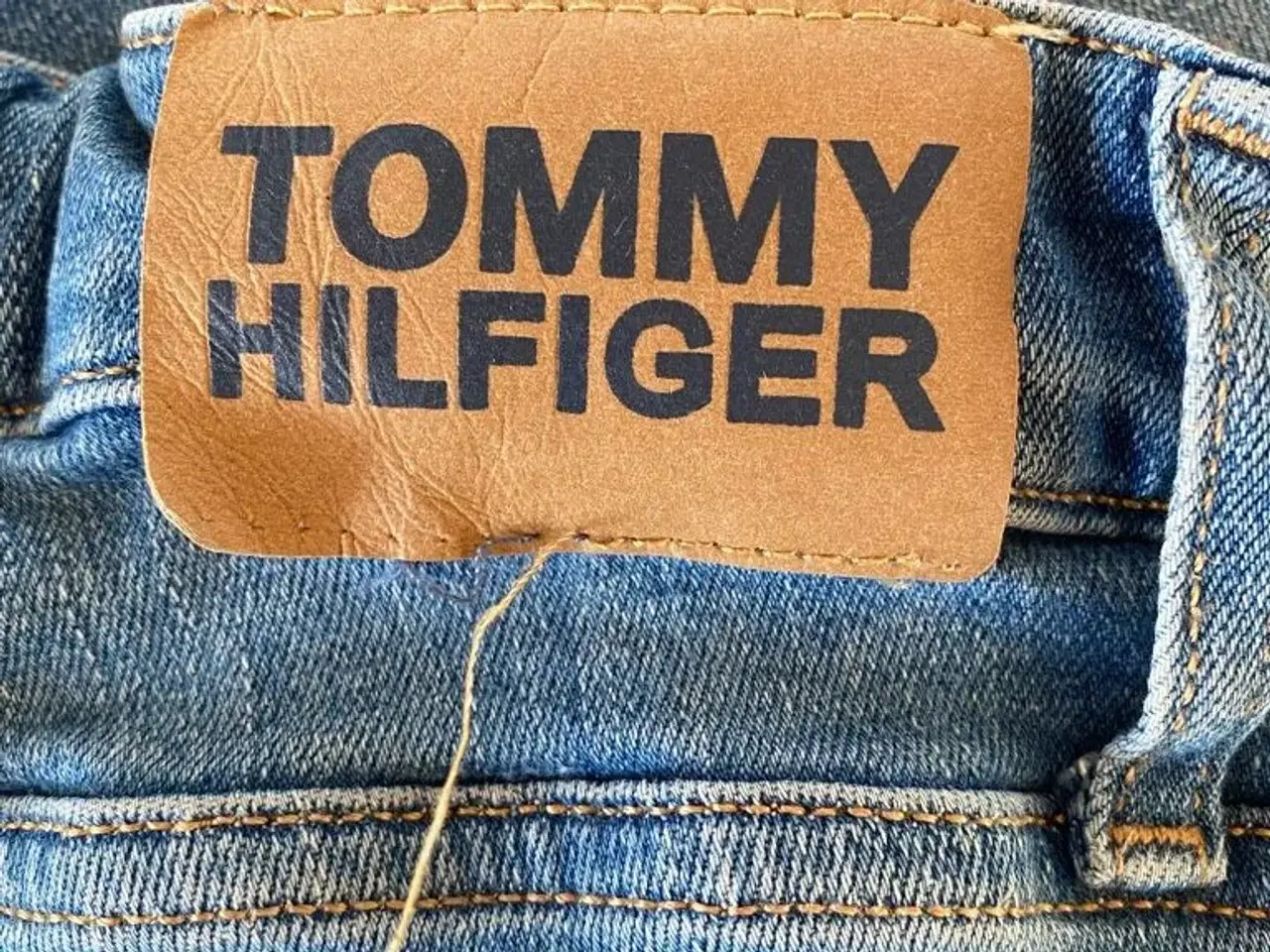 Billede 4 - Shorts fra Tommy Hilfiger og Name It