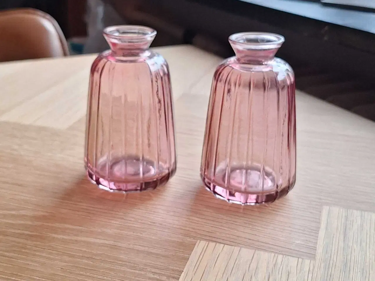 Billede 1 - Lyserøde vaser 
