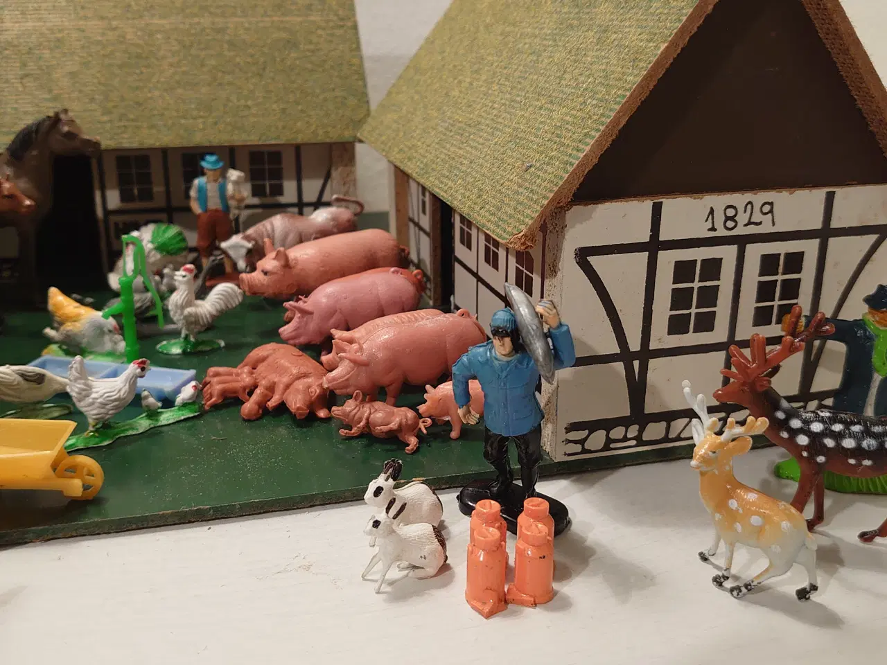 Billede 3 - Vintage "Hanse" træ bondegård med 50 dele. 