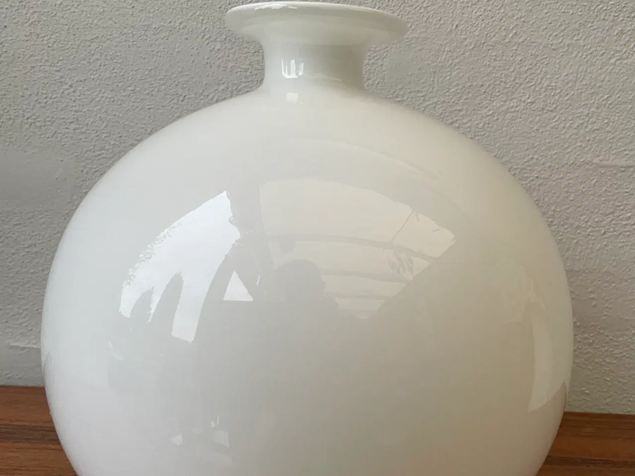 Billede 2 - Holmegaard vase fra Carnaby, dekorations kugle
