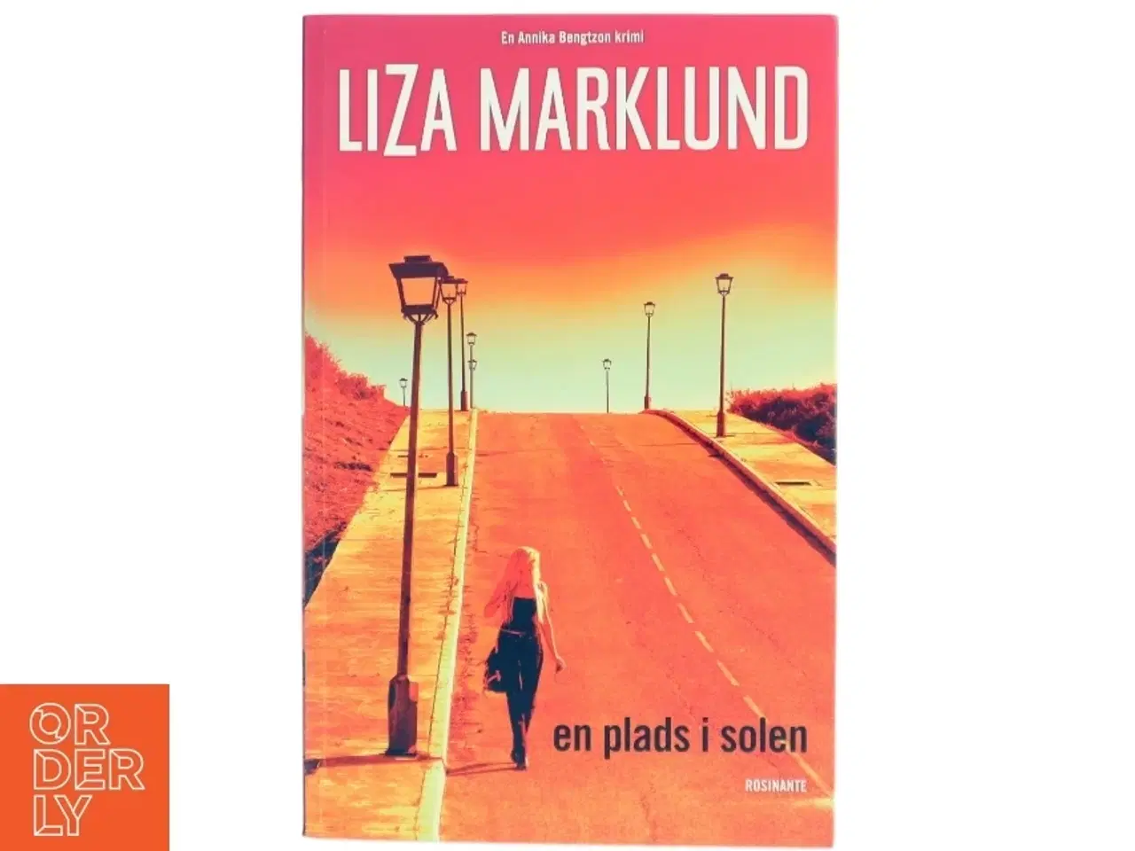 Billede 1 - En Plads I Solen af Liza Marklund (Bog)