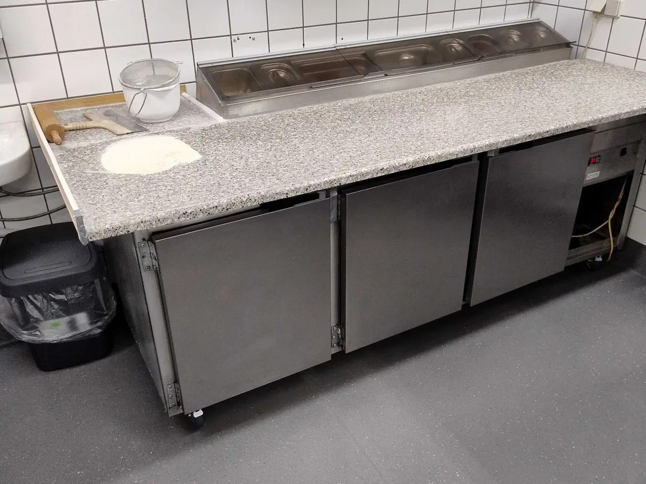 Billede 7 - Pizzaria ting salg 