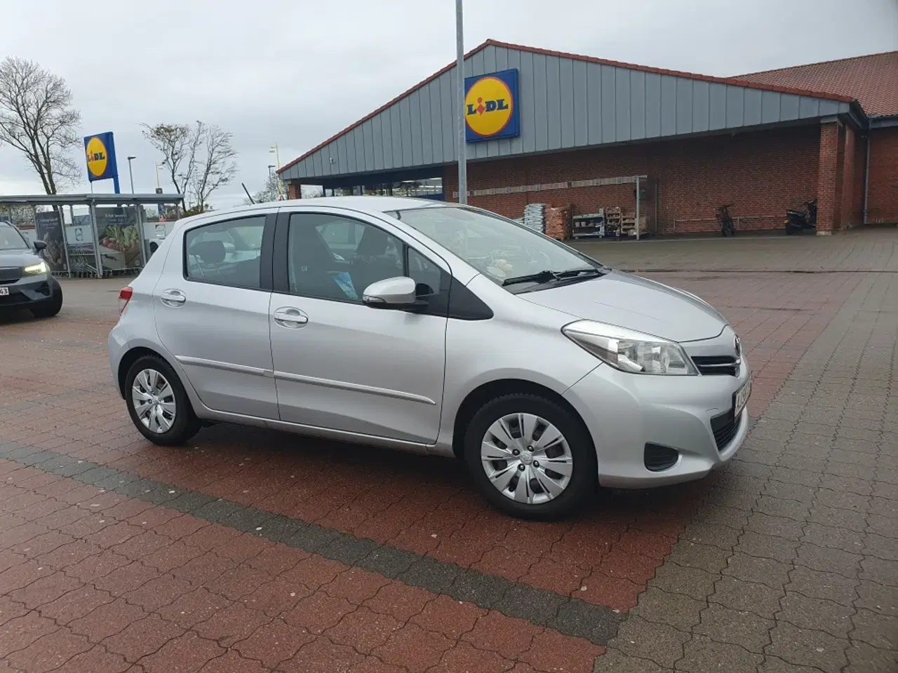 Billede 3 - Toyota Yaris 1,3 VVTI Benzin