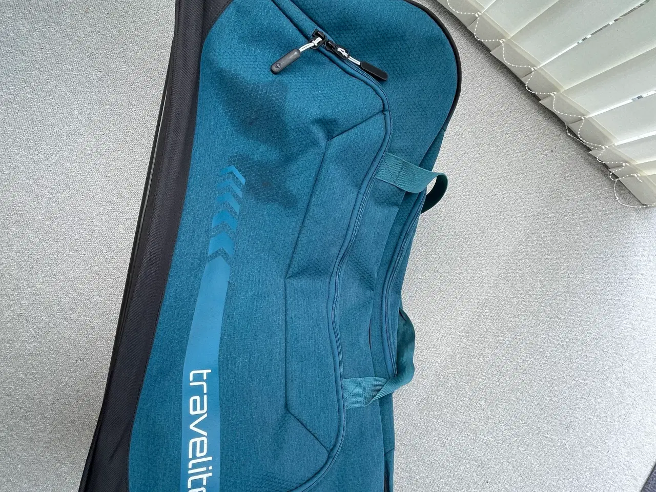 Billede 3 - Duffelbag med hjul 120 liter
