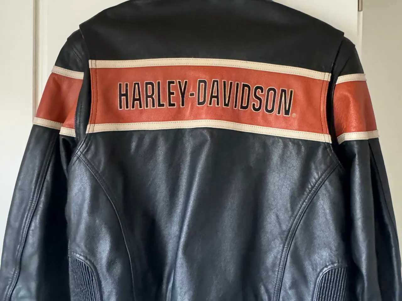 Billede 2 - Original Harley Davidson jakke dame model 