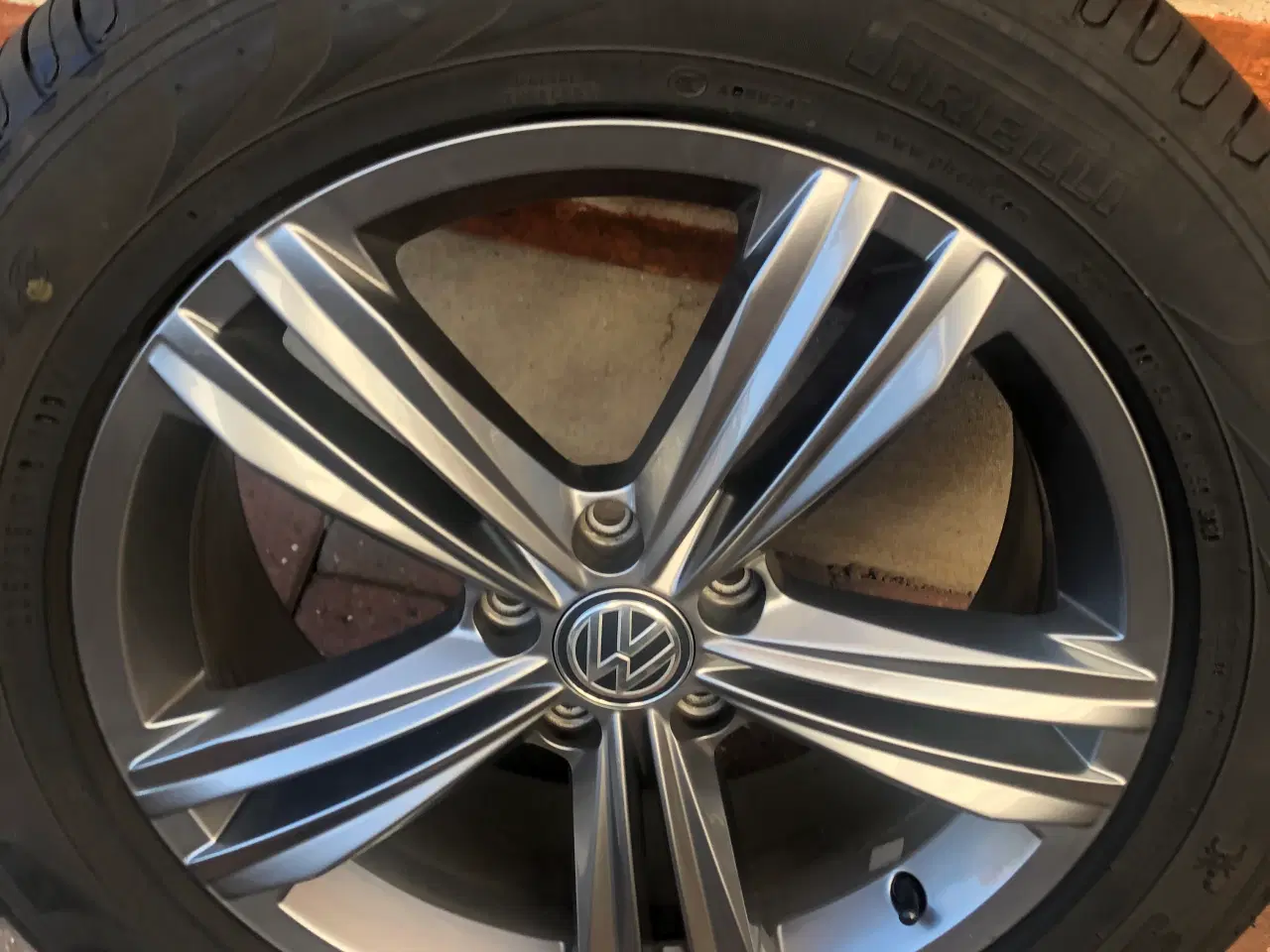 Billede 5 - VW Sebring alufælge 18”