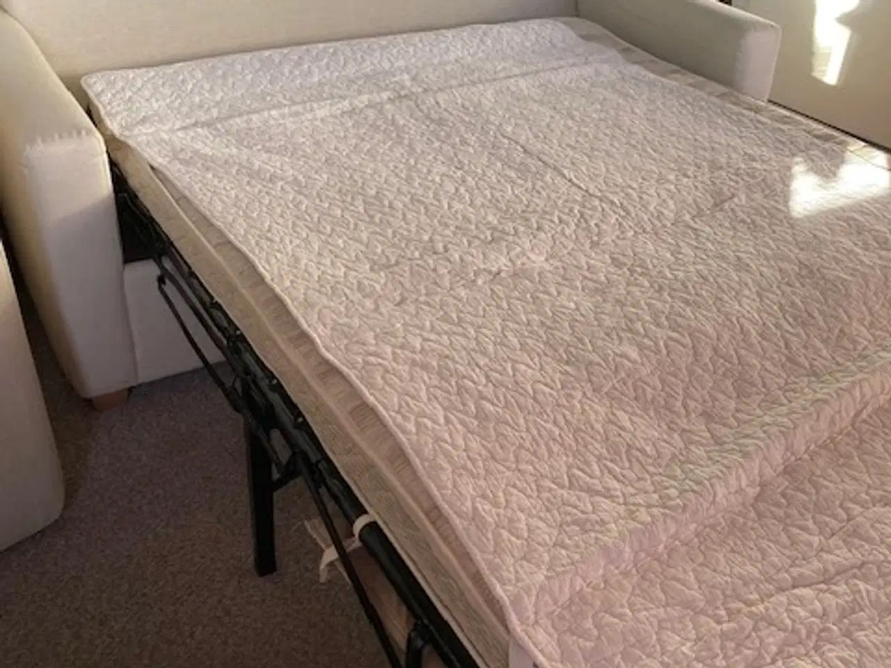 Billede 2 - Sovesofa med god madras