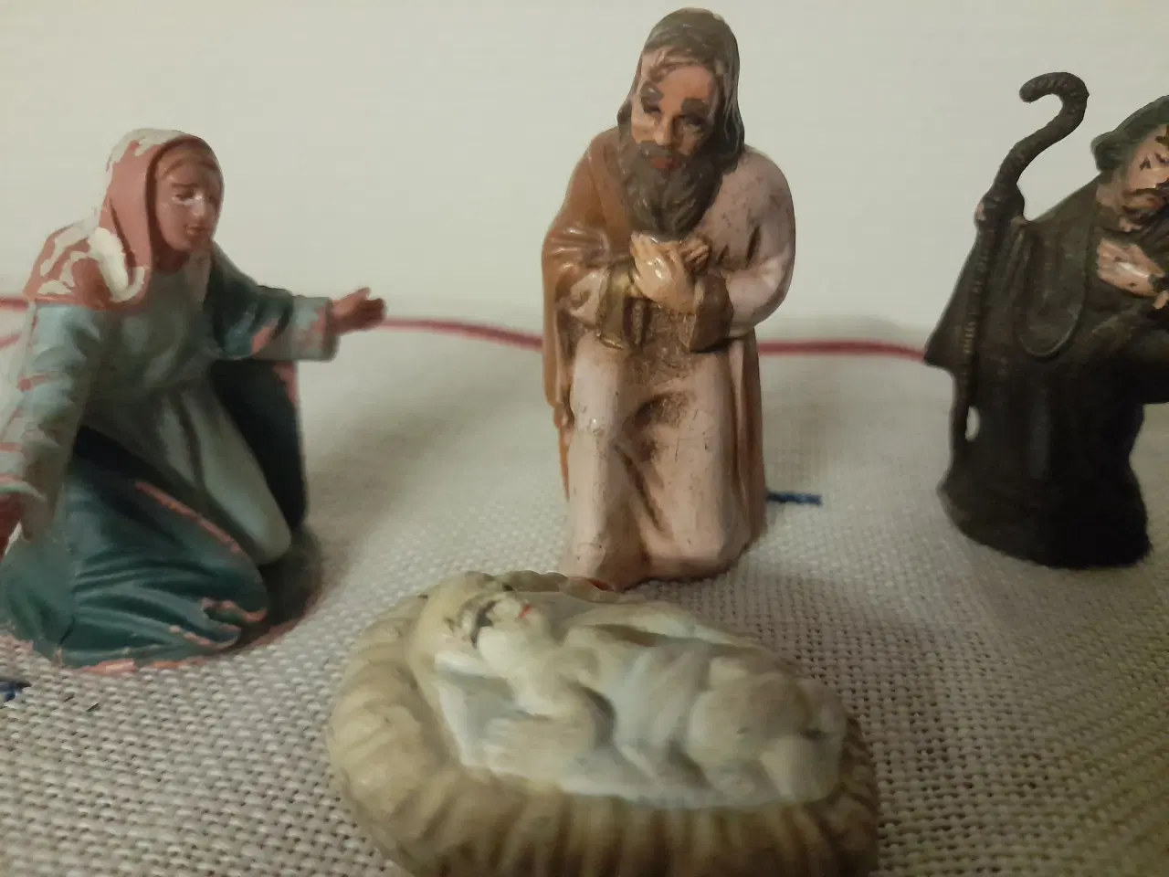 Billede 3 - Krybbespilsfigurer ( 5 dele).