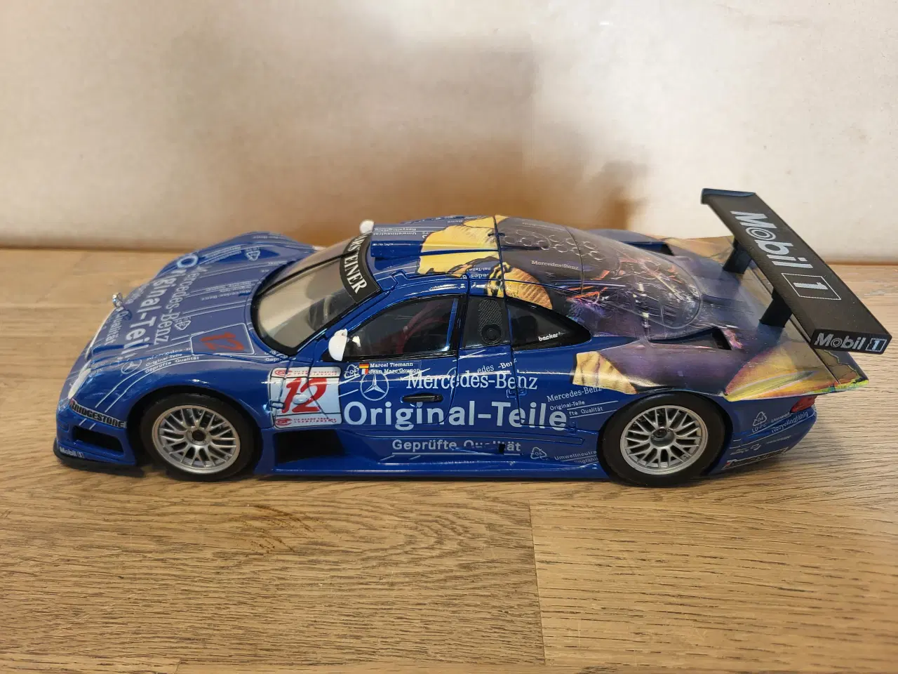 Billede 6 - Modelbiler 2 stk. 500 kr. 1:18