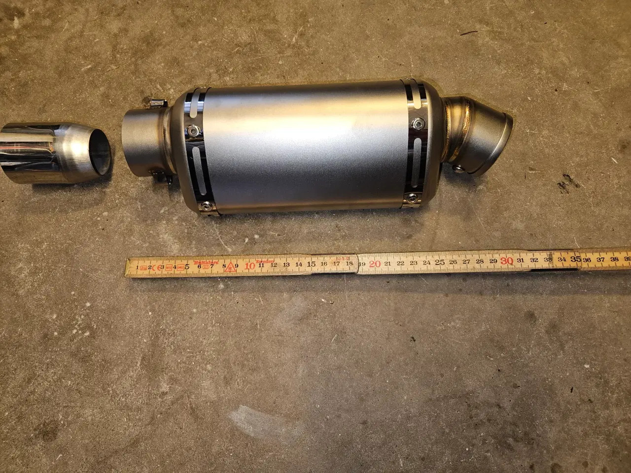 Billede 1 - Kompakt Lyddæmper til lille mc eller lignende. 
