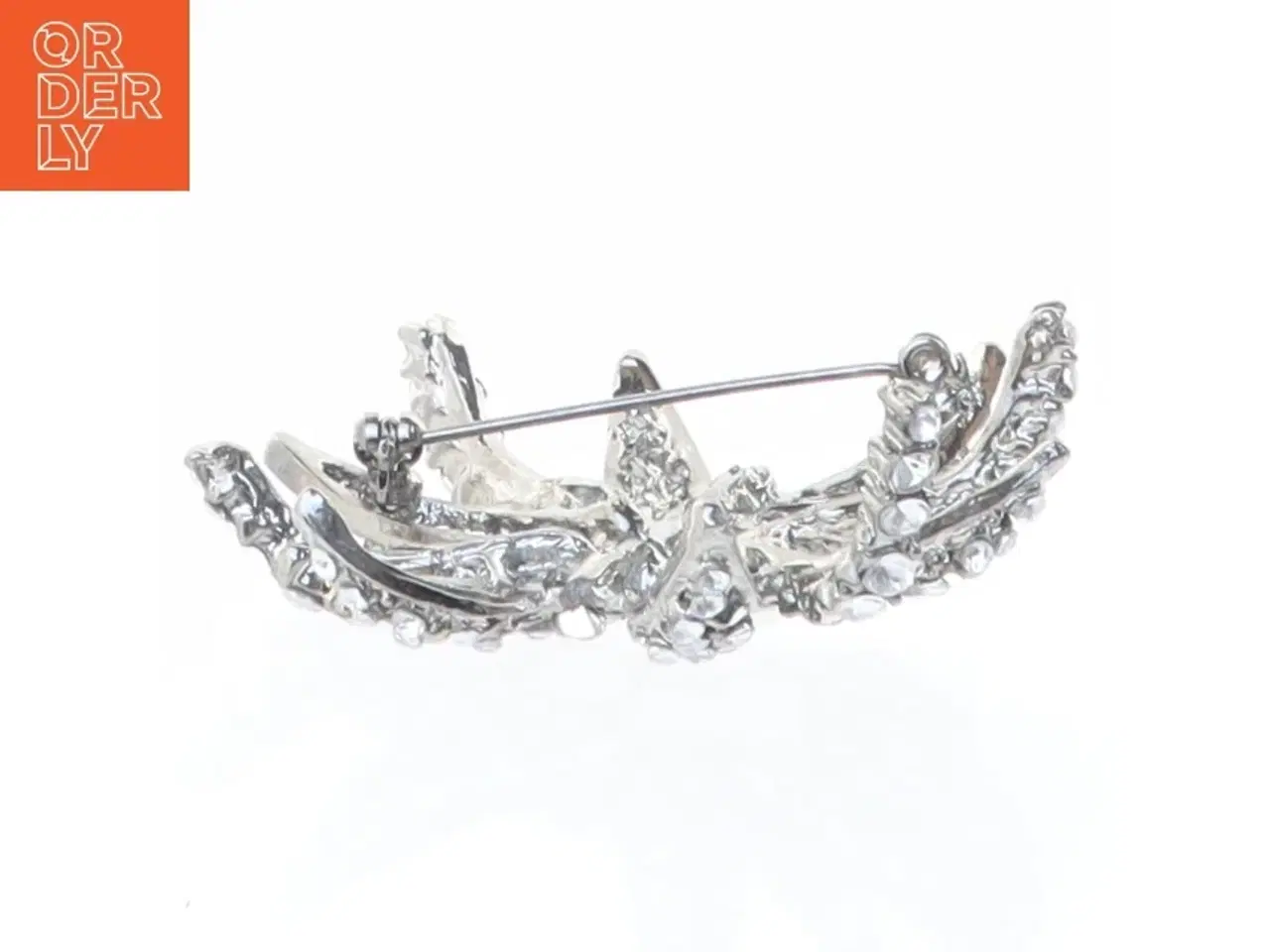 Billede 4 - Sølvfarvet stjerneformet broche (str. 5,5 cm)