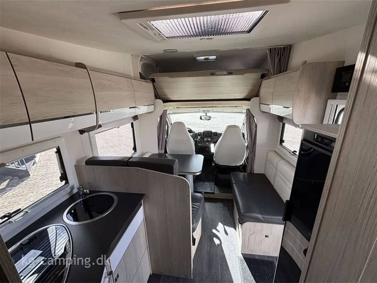 Billede 12 - 2021 - Chausson First Line C717   Rummelig familiecamper med masser af komfort!