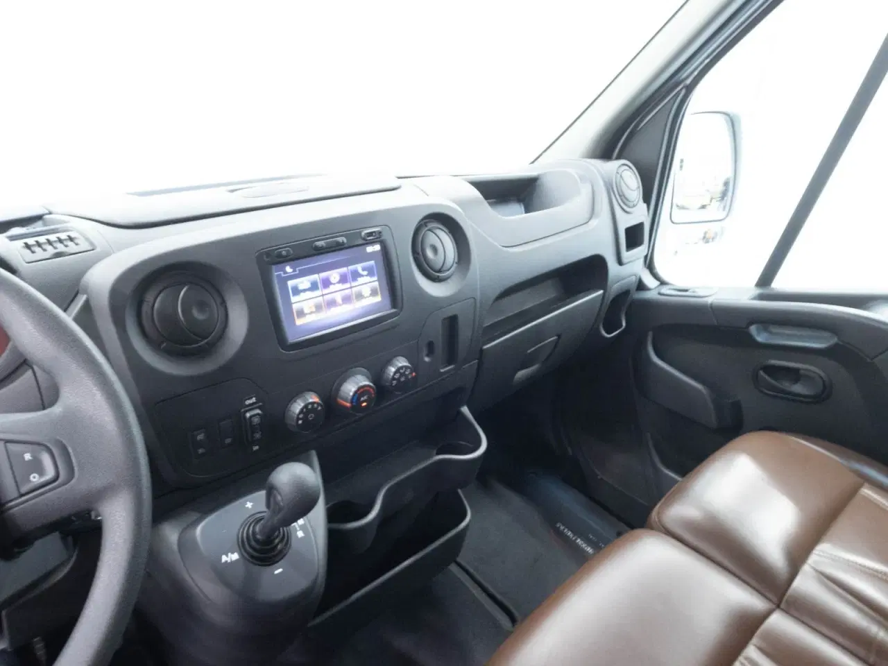 Billede 17 - Renault Master III T35 2,3 dCi 170 L3H3 Hestetransport aut.