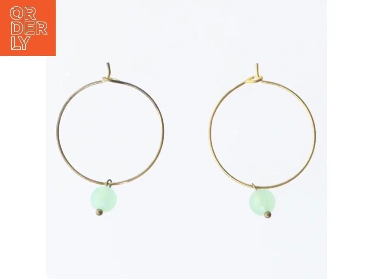 Billede 1 - Guldringe med grøn perle (str. Ø 2,5 cm)