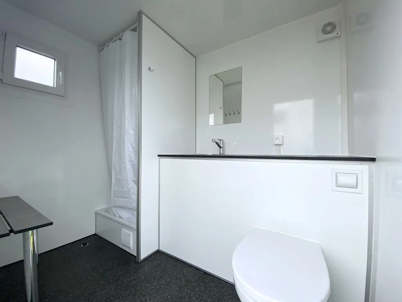 Billede 4 - Type 217: Toilet- & badvogn