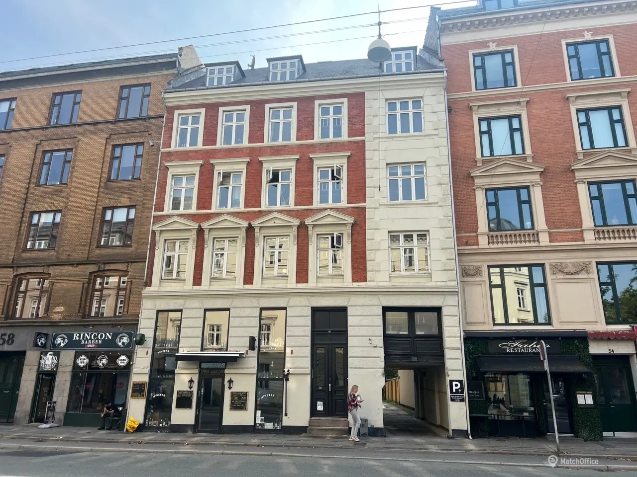 Billede 4 - Stor garage til bil/lager centralt på Frb.