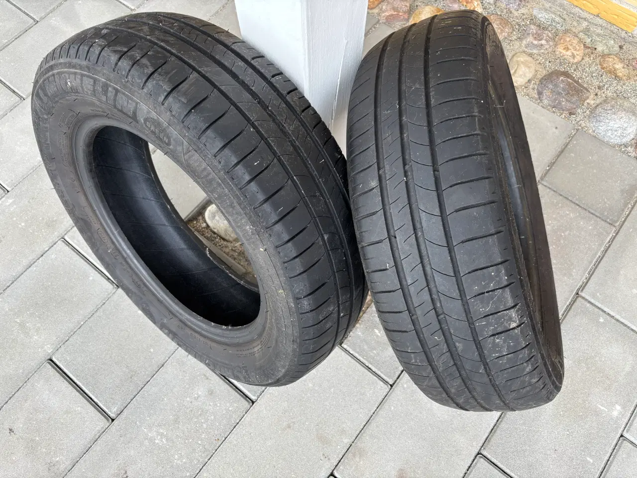 Billede 2 - 2 Michelin sommerdæk 15” med ca 4 mm mønster