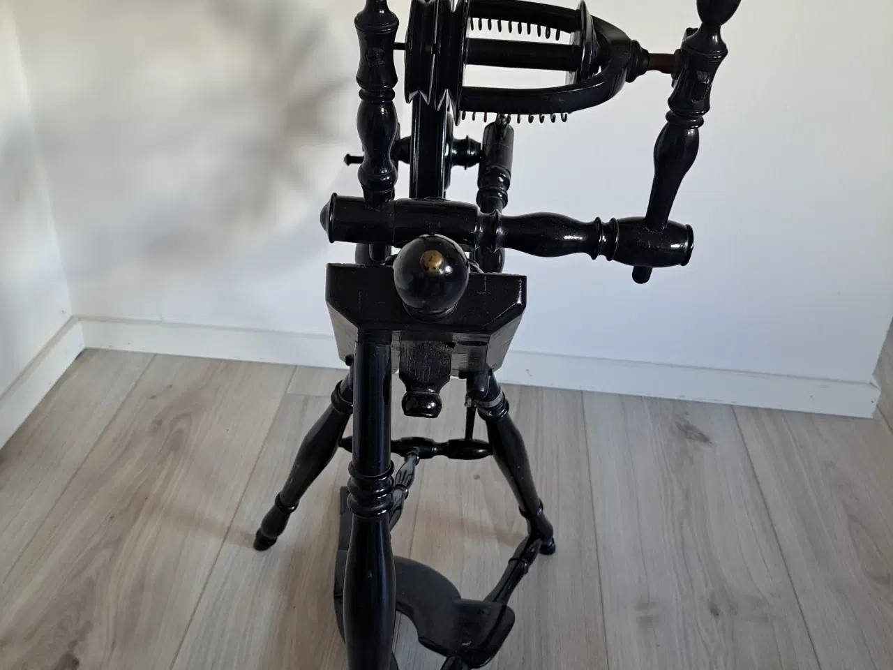 Billede 4 - Sort spinderok. 