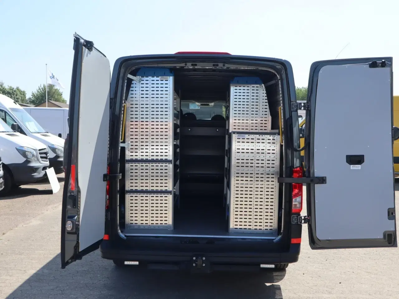 Billede 12 - VW Crafter 35 2,0 TDi 177 Mandskabsvogn L3H2